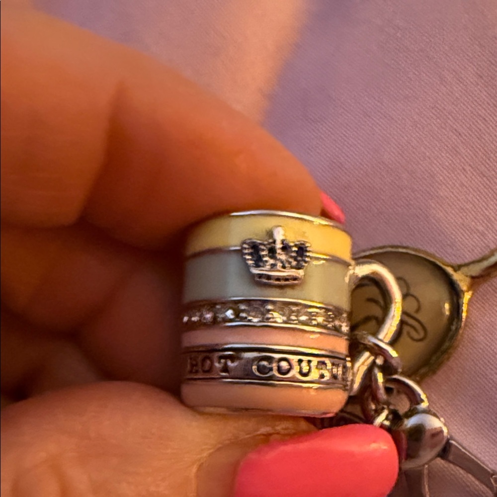 2009 Juicy couture 1.5” Hot Chocolate limited edition Cup charm - Picture 3 of 3